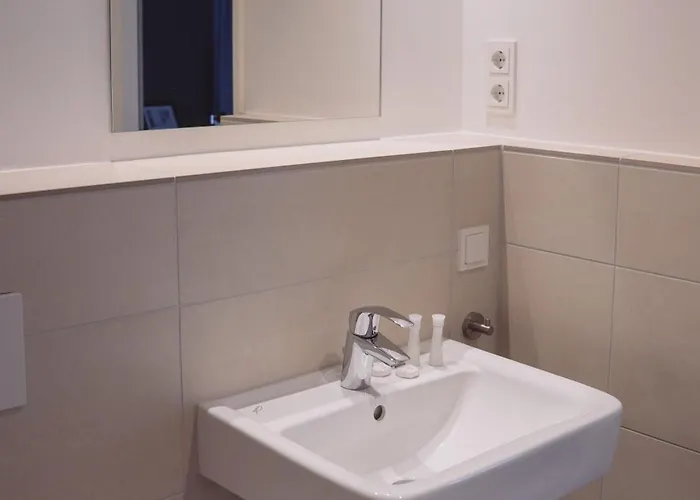 Neoapartments מלון דירות 4*